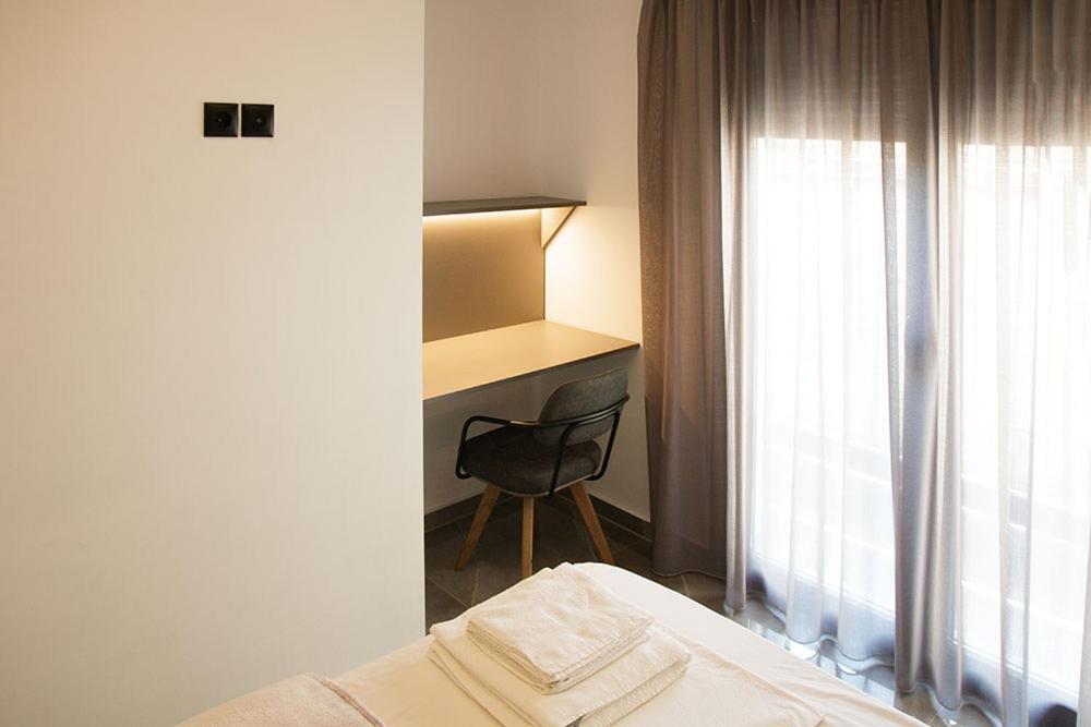 P J Luxury Suites Serres Esterno foto