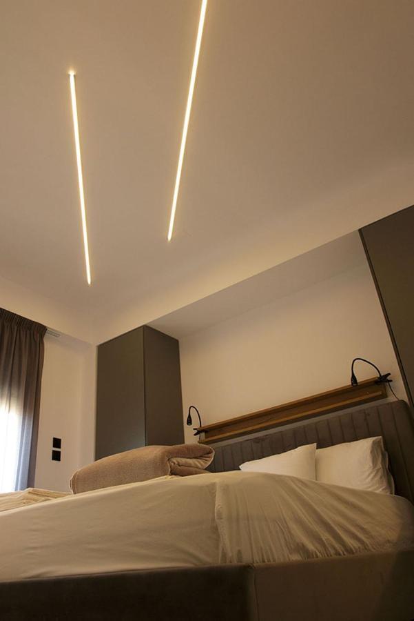 P J Luxury Suites Serres Esterno foto