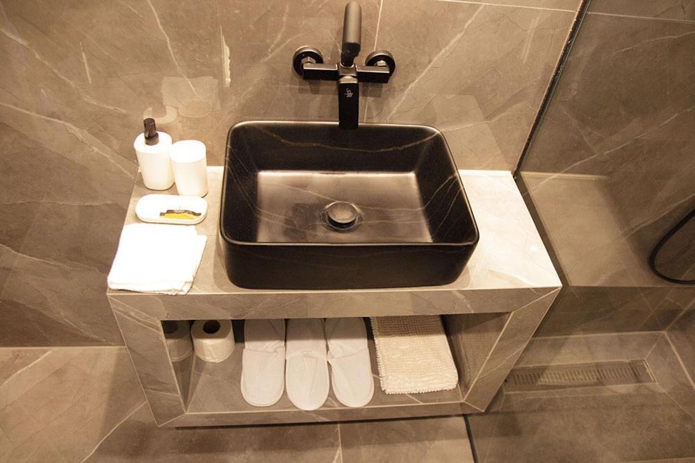 P J Luxury Suites Serres Esterno foto