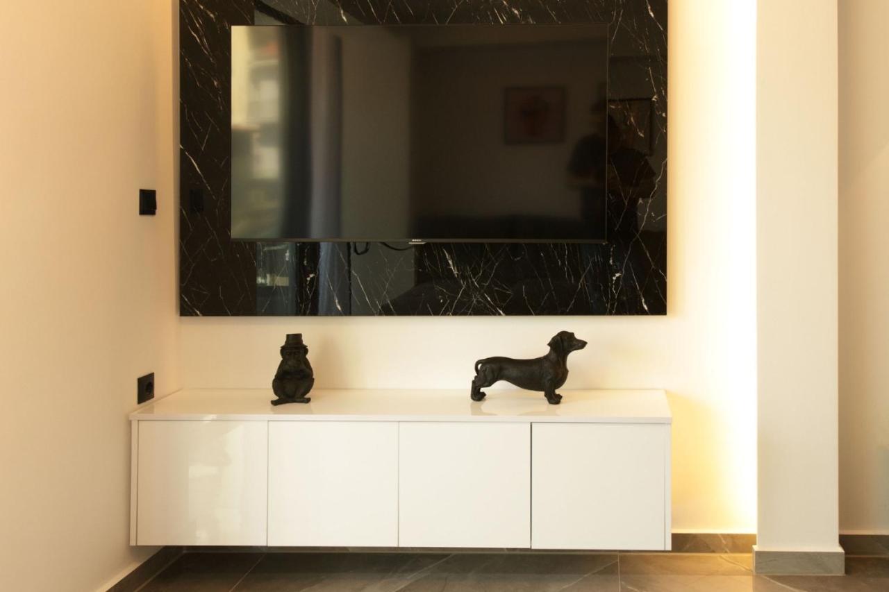 P J Luxury Suites Serres Esterno foto